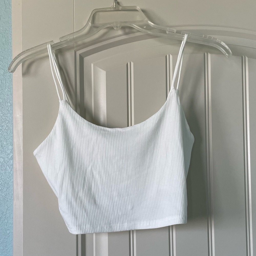 SHEIN ribbed white cropped top with lining in the front. Never Worn